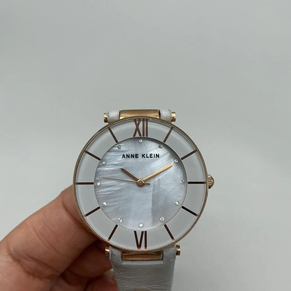Anne Klein see photos